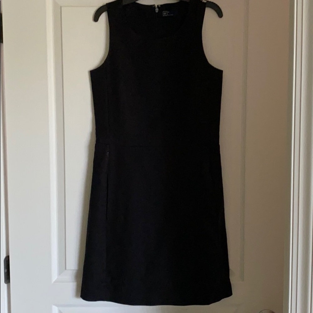 Black dress w/pockets